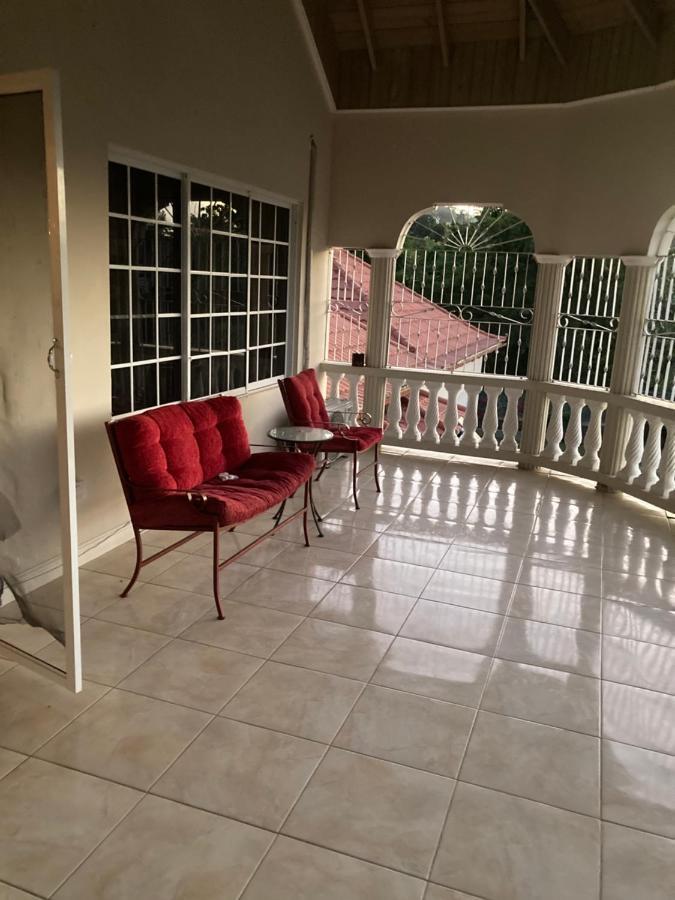 Pearlieron Place Runaway Bay Ngoại thất bức ảnh