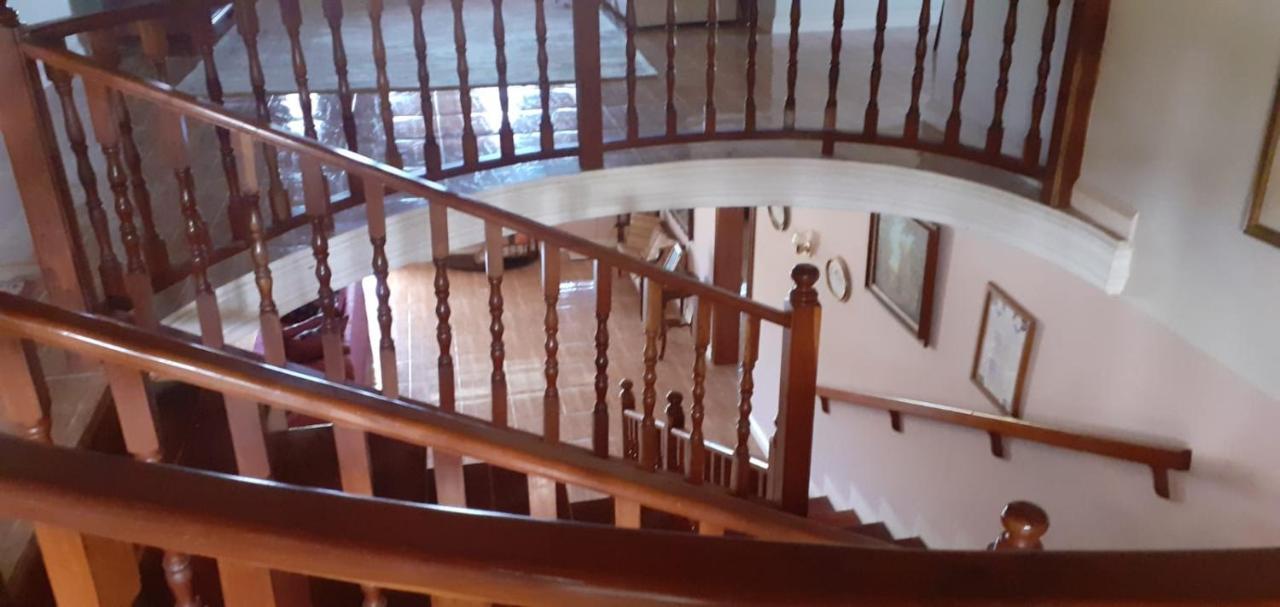 Pearlieron Place Runaway Bay Ngoại thất bức ảnh