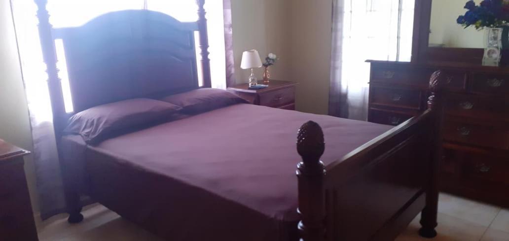 Pearlieron Place Runaway Bay Ngoại thất bức ảnh